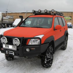 Toyota Land Cruiser 120 orange-black